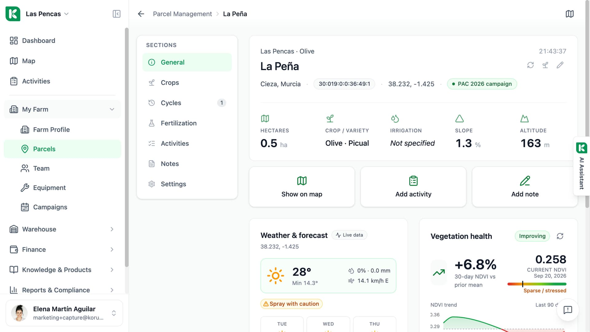 Koru parcel page for La Peña: area, crop and variety, weather, vegetation health and the actions to show it on the map or add an activity.
